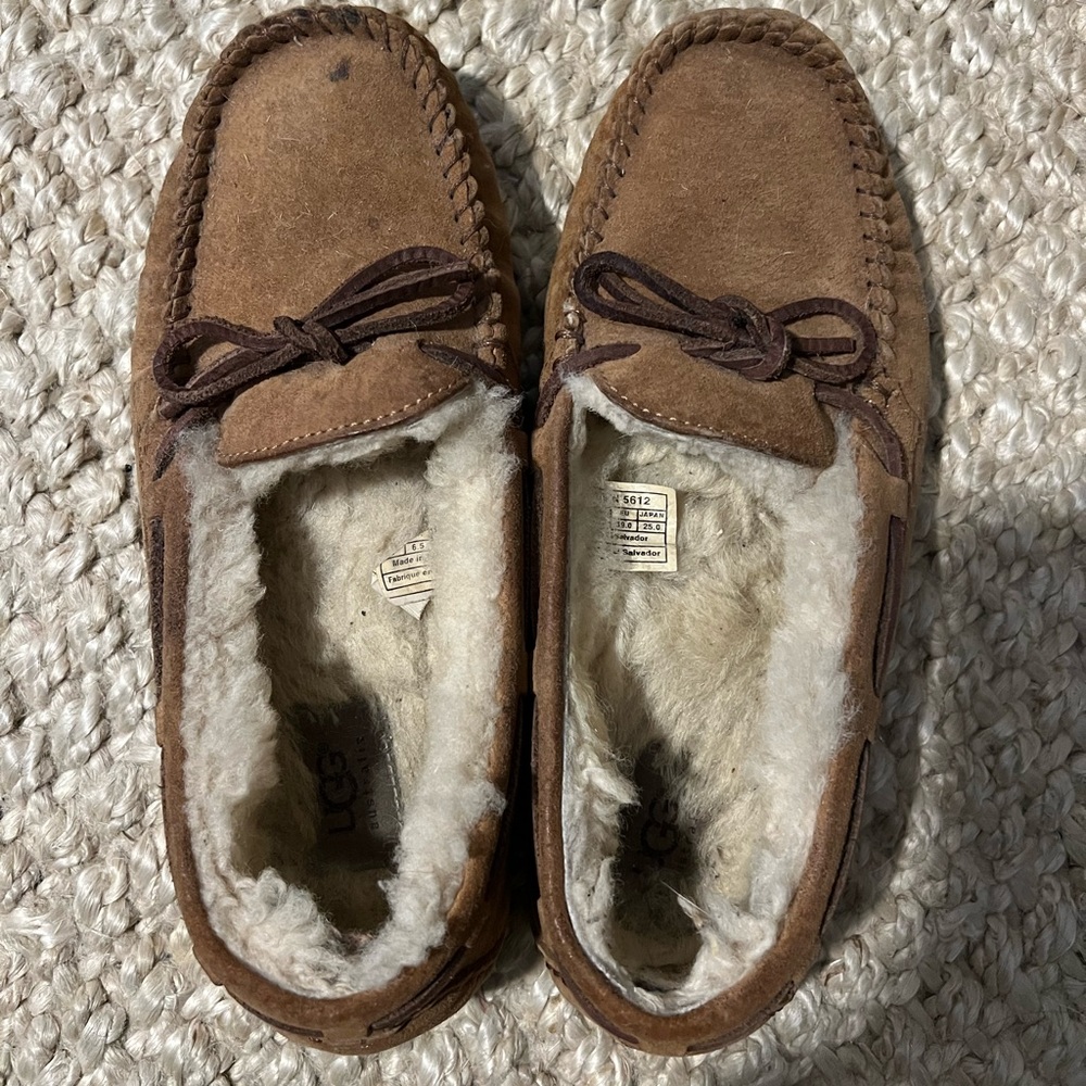 Ugg Chestnut Colored Moccasins Size 8